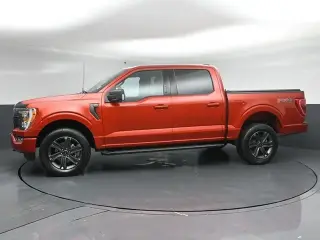 Ford F-150 2023 4x4 XLT 4 puertas SuperCrew 5.5 pies. Caja Corta