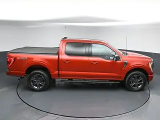 Ford F-150 2023 4x4 XLT 4 puertas SuperCrew 5.5 pies. Caja Corta