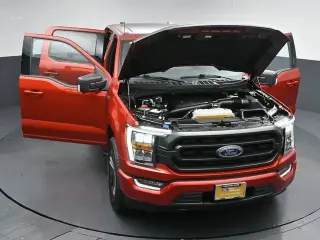 Ford F-150 2023 4x4 XLT 4 puertas SuperCrew 5.5 pies. Caja Corta