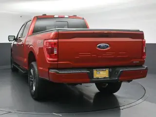 Ford F-150 2023 4x4 XLT 4 puertas SuperCrew 5.5 pies. Caja Corta