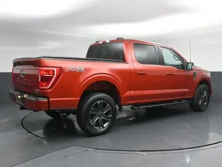 Ford F-150 2023 4x4 XLT 4 puertas SuperCrew 5.5 pies. Caja Corta