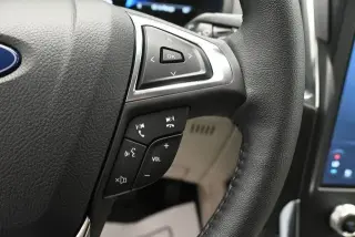 Ford Edge 2024 AWD Titanium 4 puertas SUV