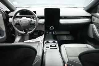 Ford Mustang Mach-E 2025 AWD GT 4 puertas SUV