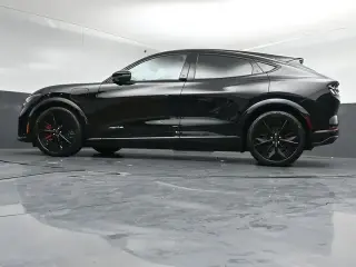 Ford Mustang Mach-E 2025 AWD GT 4 puertas SUV