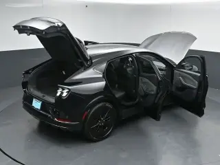 Ford Mustang Mach-E 2025 AWD GT 4 puertas SUV