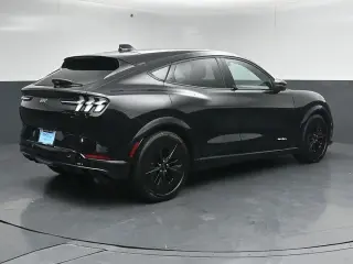 Ford Mustang Mach-E 2025 AWD GT 4 puertas SUV