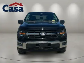 Ford F-150 2025 4x4 XLT 4 puertas SuperCrew 5.5 pies SB