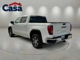 GMC Sierra 1500 2025 4x4 SLT Cabina Crew 4 puertas 1.98 m (6.6 pies)