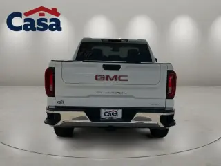 GMC Sierra 1500 2025 4x4 SLT Cabina Crew 4 puertas 1.98 m (6.6 pies)