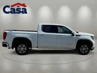 GMC Sierra 1500 2025 4x4 SLT Cabina Crew 4 puertas 5.8 ft. Caja corta