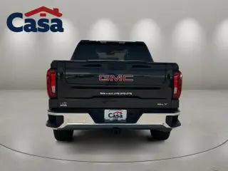 GMC Sierra 1500 2025 4x4 SLT 4 puertas Cabina Crew 5.8 ft. SB