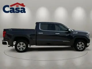 GMC Sierra 1500 2025 4x4 SLT 4 puertas Cabina Crew 5.8 ft. SB