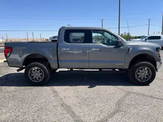 Ford F-150 2024 4x4 XLT 4 puertas SuperCrew 5.5 pies SB