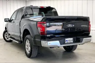 Ford F-150 2025 4x4 XLT 4 puertas SuperCrew 5.5 pies. SB