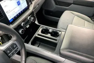 Ford F-150 2025 4x4 XLT 4 puertas SuperCrew 5.5 pies. SB