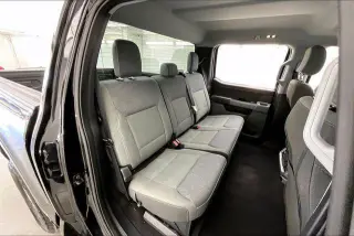 Ford F-150 2025 4x4 XLT 4 puertas SuperCrew 5.5 pies. SB