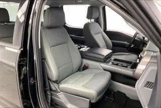 Ford F-150 2025 4x4 XLT 4 puertas SuperCrew 5.5 pies. SB