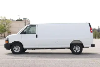 Chevrolet Express 2025 2500 Furgoneta de Carga Extendida 3 Puertas