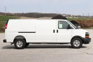 Chevrolet Express 2025 2500 Furgoneta de Carga Extendida 3 Puertas