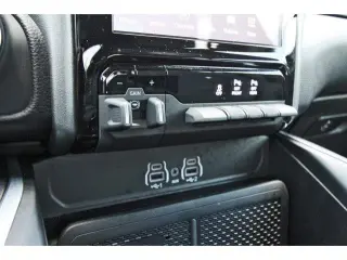 Ram 1500 2025 4x4 Big Horn 4 puertas Cabina Crew 5.6 pies. SB Pickup