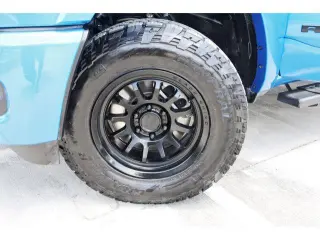Ram 1500 2025 4x4 Big Horn 4 puertas Cabina Crew 5.6 pies. SB Pickup