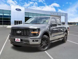 Ford F-150 2025 4x4 STX 4 puertas SuperCrew con caja de 5.5 pies