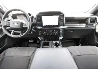 Ford F-150 2025 4x4 STX 4 puertas SuperCrew con caja de 5.5 pies