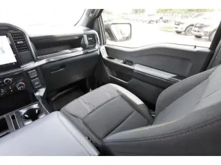 Ford F-150 2025 4x4 STX 4 puertas SuperCrew con caja de 5.5 pies