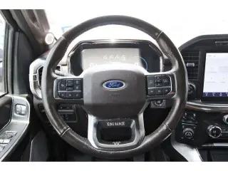 Ford F-150 2021 4x4 King Ranch 4 puertas SuperCrew 6.5 pies. SB