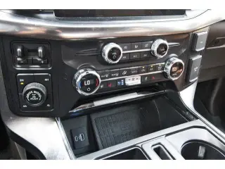 Ford F-150 2021 4x4 King Ranch 4 puertas SuperCrew 6.5 pies. SB