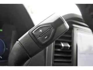 Ford F-150 2025 4x4 XLT 4 puertas SuperCrew 5.5 pies SB