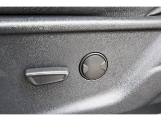 Ford F-150 2025 4x4 XLT 4 puertas SuperCrew 5.5 pies SB