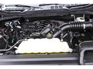 Ford F-150 2025 4x4 XLT 4 puertas SuperCrew 5.5 pies SB
