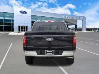 Ford F-150 2025 4x4 XLT 4 puertas SuperCrew 5.5 pies SB