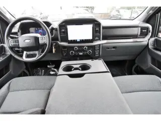 Ford F-150 2025 4x4 XLT 4 puertas SuperCrew 5.5 pies SB