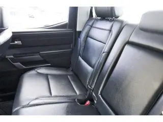 Toyota Tundra 2023 4x4 SR5 4 puertas CrewMax Cab Pickup SB