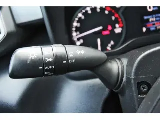 Toyota Tundra 2023 4x4 SR5 4 puertas CrewMax Cab Pickup SB