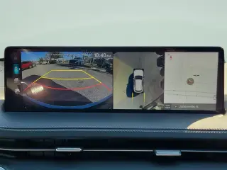 Genesis GV70 2025 AWD 2.5T Estándar 4 puertas SUV