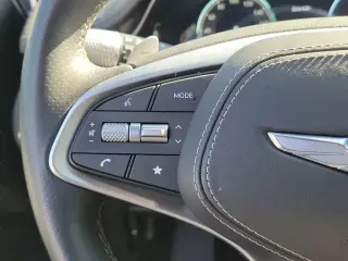 Genesis GV70 2025 AWD 2.5T Estándar 4 puertas SUV