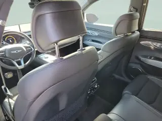 Genesis GV70 2025 AWD 2.5T Estándar 4 puertas SUV