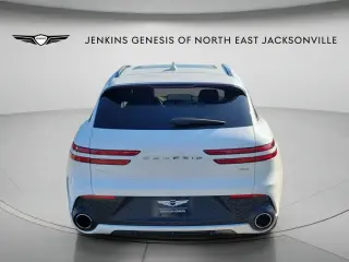 Genesis GV70 2025 AWD 2.5T Estándar 4 puertas SUV