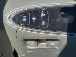 Genesis GV70 2025 AWD 2.5T Estándar 4 puertas SUV