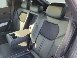Genesis GV70 2025 AWD 2.5T Estándar 4 puertas SUV