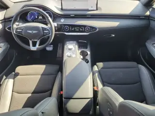 Genesis GV70 2025 AWD 2.5T Estándar 4 puertas SUV