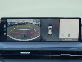 Genesis GV70 2025 AWD 2.5T Estándar 4 puertas SUV