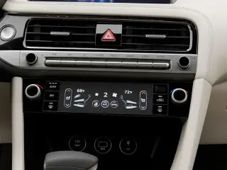 Genesis G70 2026 2.5T Prestigio 4 puertas Sedan
