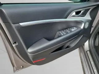Genesis G70 2026 2.5T Prestigio 4 puertas Sedan