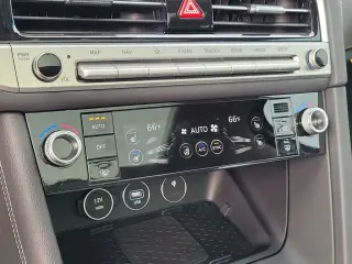 Genesis G70 2026 2.5T Prestigio 4 puertas Sedan