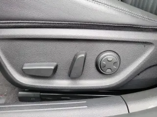 Genesis G70 2026 2.5T Prestigio 4 puertas Sedan