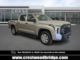 Toyota Tundra 2024 4x4 SR 4 puertas CrewMax Cab Pickup SB